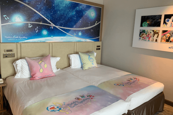 横浜ロイヤルパークホテルのドラえもんルームのベッド
